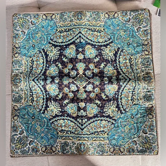 Handmade Decorative Pillow Covers – Made in Dubai 17X17 - Picture 3 of 5